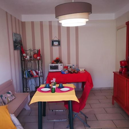 Ca Di Toni Bed & Breakfast Testana Bagian luar foto